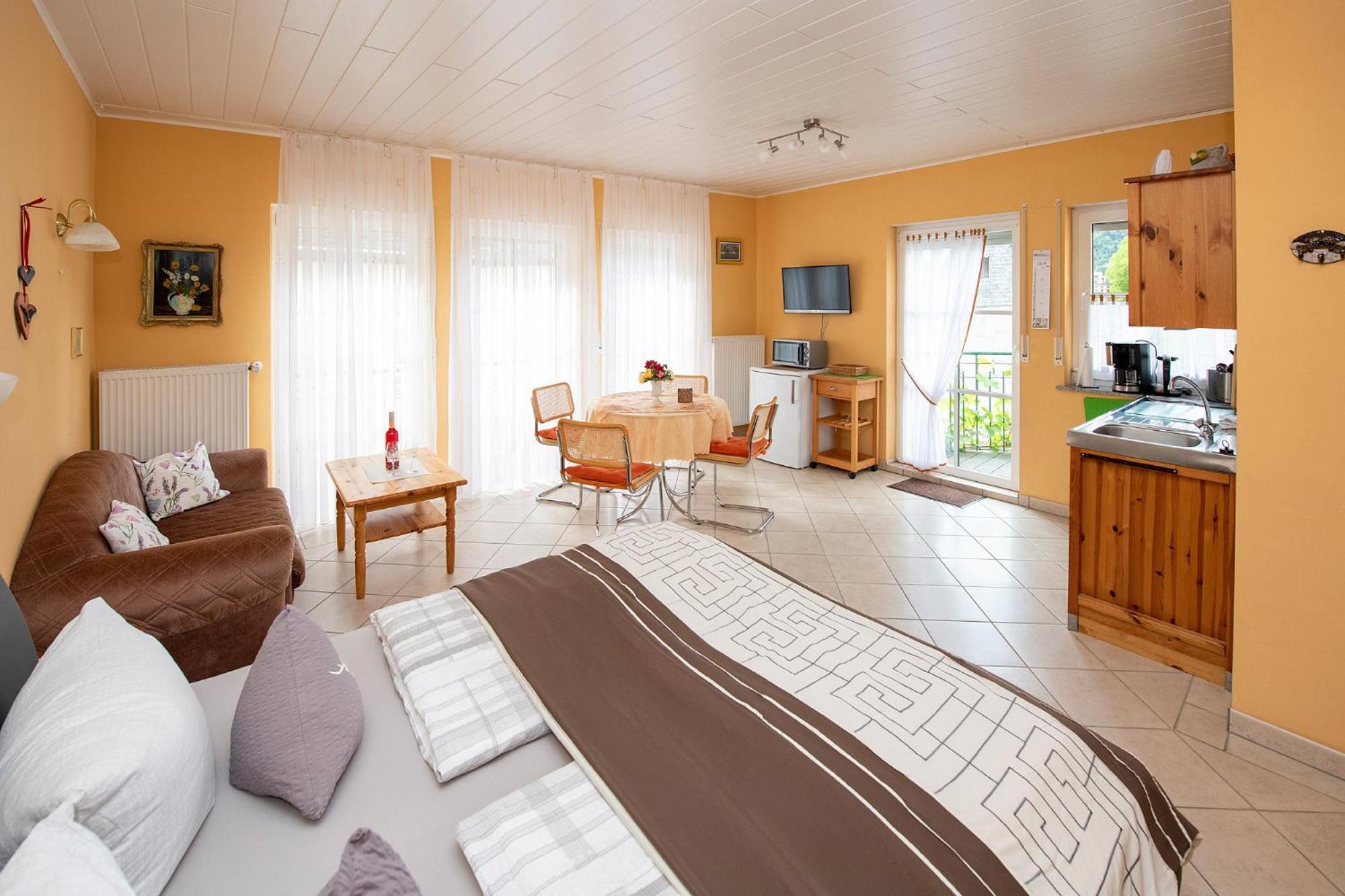 Hirschen-Schuster Apartment Mesenich Ngoại thất bức ảnh